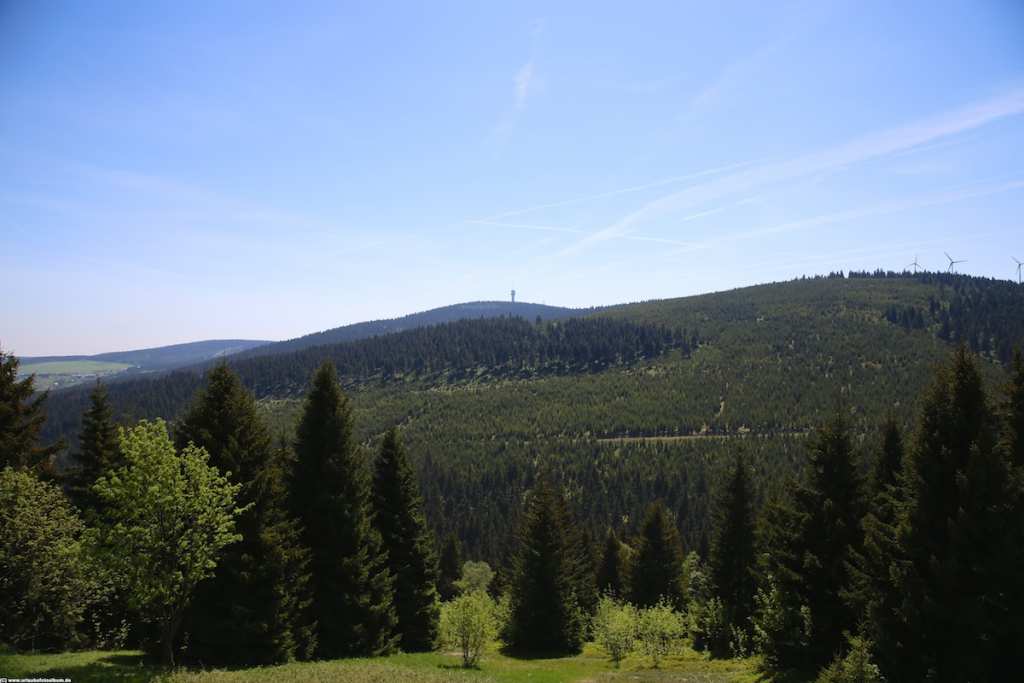Keilberg 1244m (tschechisch Klinovec) | Blick zum Klinovec von der B95 nähe Grenzübergang Blick zum Keilberg - Klinovec