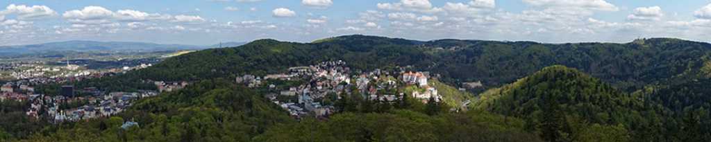 Blick auf Karlsbad vom Aussichtsturm
