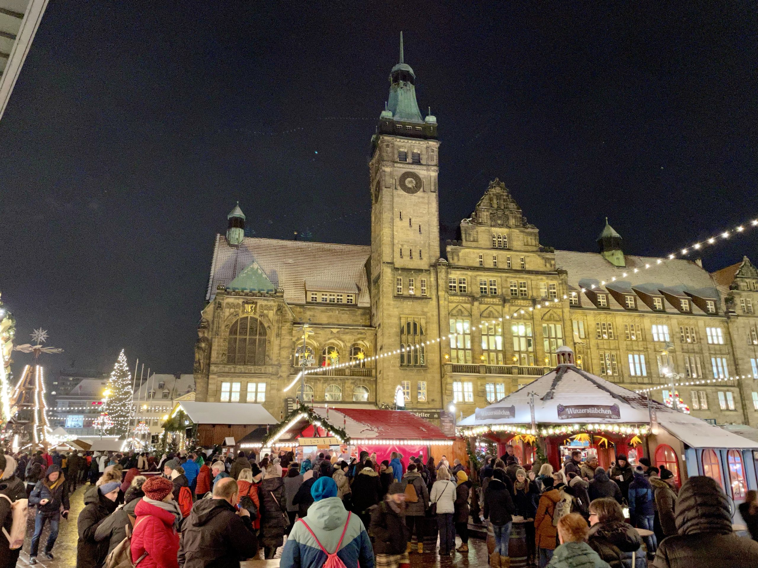 Weihnachtsmarkt Chemnitz am Rathaus