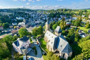 Blick über die Bergstadt Geyer im Erzgebirge